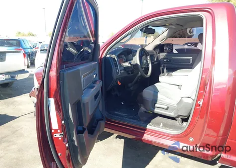 2016 Ram 1500 Express из США, поврежденный, VIN 3C6JR6AT1GG183508